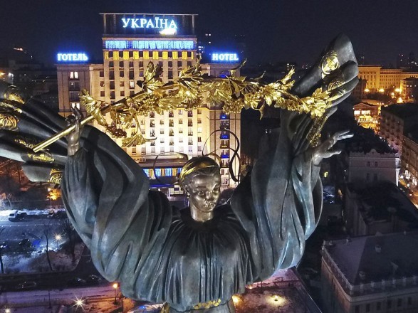 Страны начали эвакуировать посольства в Украине в Польшу: решение приняли США и Австралия