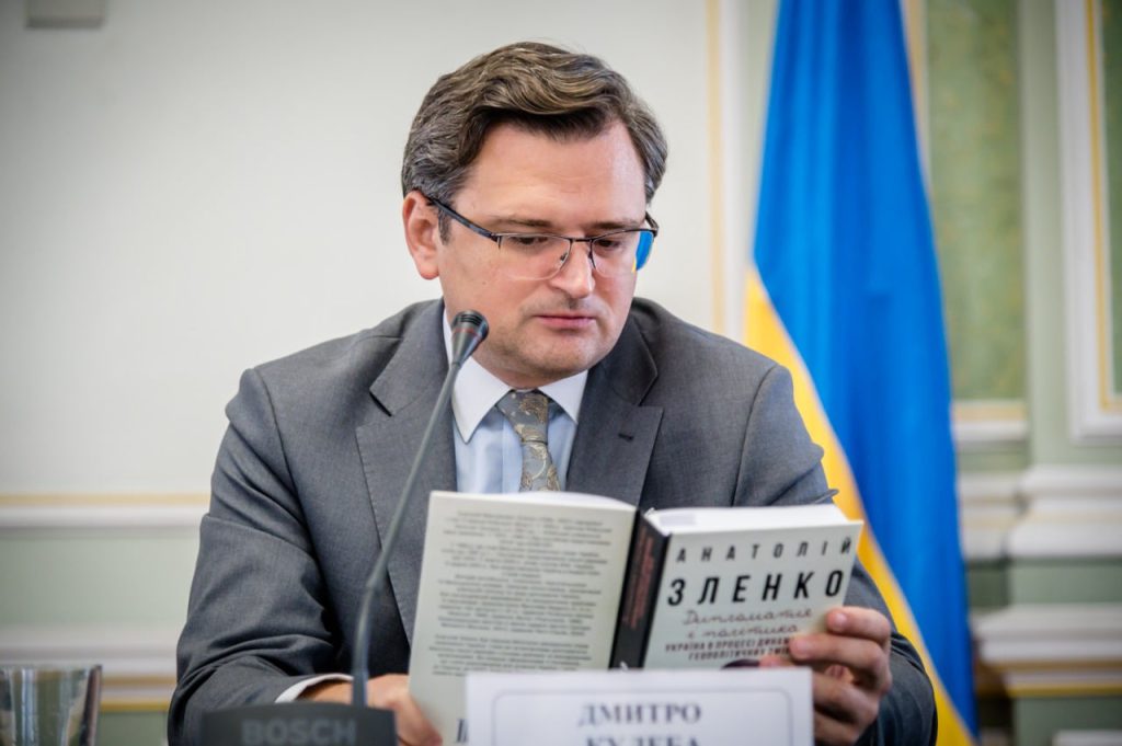 Кулеба: «Украина не засылала диверсантов и БТР через границу» | Кулеба: «Украина не засылала диверсантов и БТР через границу» |