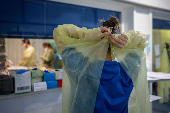 Учимся жить с вирусом: Швейцария отменяет почти все ограничения на COVID-19