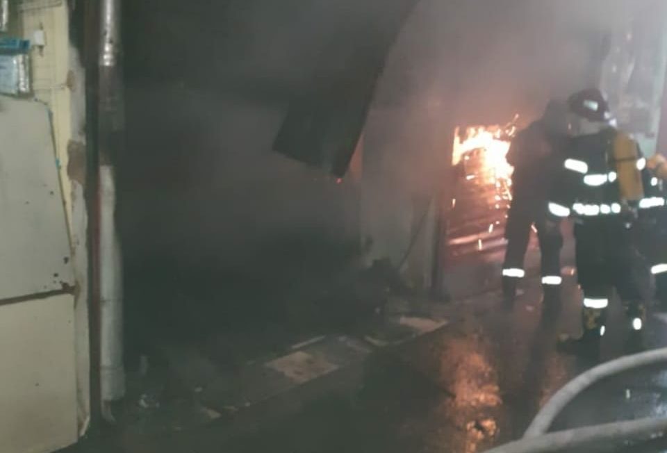 В многоквартирном доме в Тбилиси произошел взрыв В многоквартирном доме в Тбилиси произошел взрыв