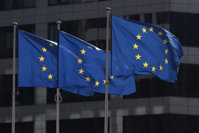 Совет ЕС призывает Еврокомиссию рассмотреть заявки на вступление Украины, Грузии и Молдовы и представить мнения |