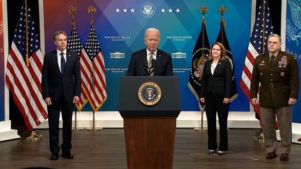 США передадут сотни зенитных и тысячи противотанковых систем: Байден раскрыл детали нового пакета помощи Украине