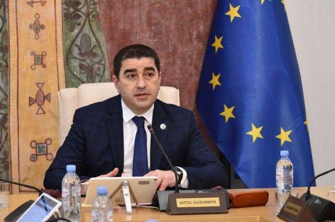 Спикер парламента Грузии назвал неприемлемым заявление Киева о возможном открытии контрабандного канала в Россию |