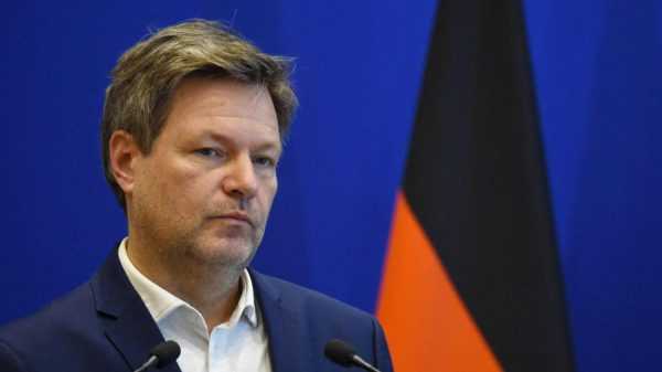 Роберт Хабек выступил против наращивания военной поддержки Украины |