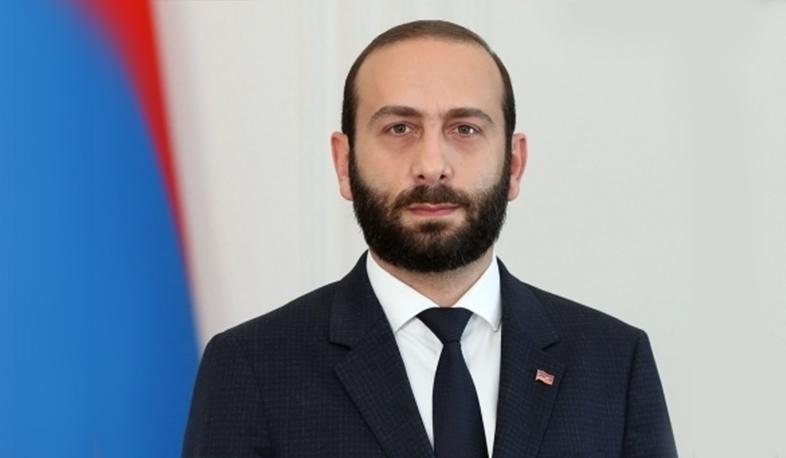 Արարատ Միրզոյանն աշխատանքային այցով կմեկնի Բուլղարիա
13.06.2022 . Միջազգային Արարատ Միրզոյանն աշխատանքային այցով կմեկնի Բուլղարիա
13.06.2022 . Միջազգային