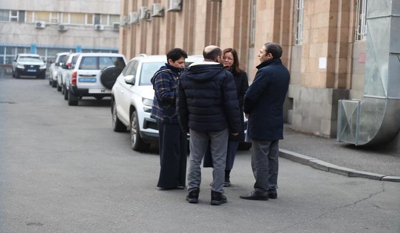 ՀՀ-ում ՄԱԿ-ի մշտական համակարգողի պաշտոնակատարը հանդիպել է Արտակ Բեգլարյանի և Գեղամ Ստեփանյանի հետ
16.12.2022 . Արցախ ՀՀ-ում ՄԱԿ-ի մշտական համակարգողի պաշտոնակատարը հանդիպել է Արտակ Բեգլարյանի և Գեղամ Ստեփանյանի հետ
16.12.2022 . Արցախ
