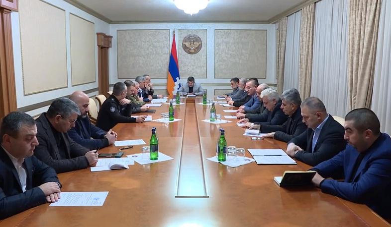Արցախի ԱԽ-ն որոշել է նամակով դիմել ՌԴ խաղաղապահ զորակազմի հրամանատարությանը
13.12.2022 . Արցախ Արցախի ԱԽ-ն որոշել է նամակով դիմել ՌԴ խաղաղապահ զորակազմի հրամանատարությանը
13.12.2022 . Արցախ