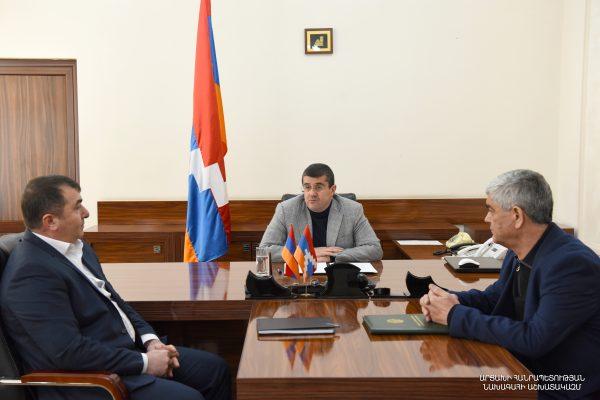 Արայիկ Հարությունյանը Անվտանգության խորհրդի աշխատակազմին է ներկայացրել ԱՀ ԱԽ նոր քարտուղարին
		10.01.2023 . Արցախ