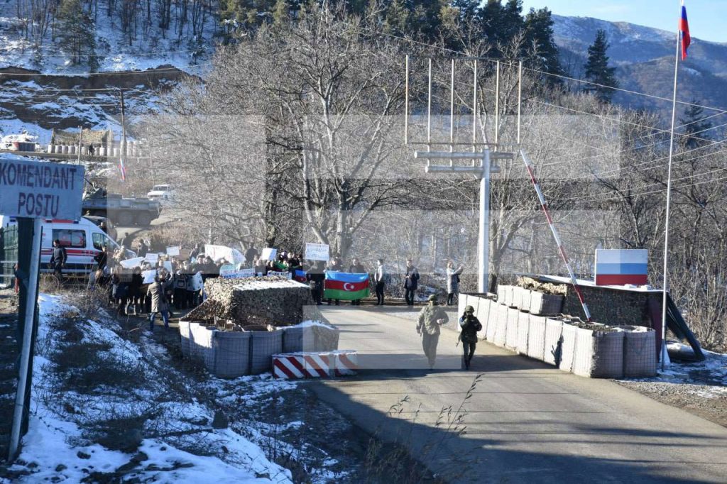 Արցախը Հայաստանին կապող միակ ճանապարհի բացման մասին լուրերը կեղծ են. Արցախի տեղեկատվական շտաբ
		25.02.2023 . Արցախ