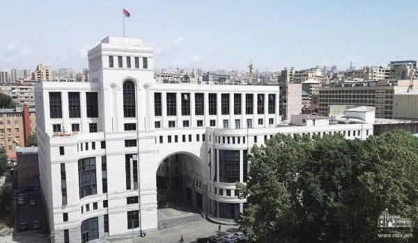 ՀՀ ԶՈՒ ռազմական տեխնիկայի շարասյան՝ Ստեփանակերտ-Լիսագոր ճանապարհով անցնելու տեղեկատվությունը կեղծ է. ԱԳՆ
		08.03.2023 . Արցախ