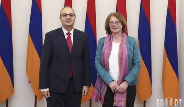 Քննարկվել են Հայաստան-Գերմանիա հարաբերությունների դինամիկ զարգացումն ու միջխորհրդարանական կապերի ակտիվացումը
		20.03.2023 . Արցախ