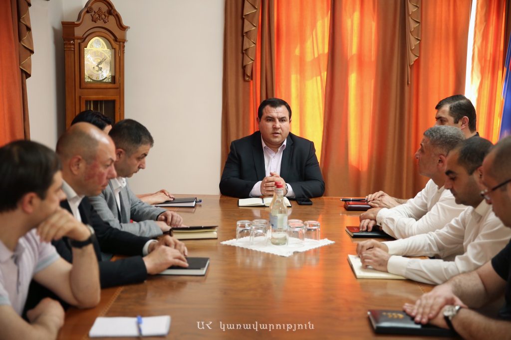 Որոշվել է առավելագույնս աջակցել տեղական գյուղմթերքներ արտադրողներին և նրանց ապրանքը շուկա դուրս բերելուն. Արցախի պետնախարար
29.05.2023 . Արցախ Որոշվել է առավելագույնս աջակցել տեղական գյուղմթերքներ արտադրողներին և նրանց ապրանքը շուկա դուրս բերելուն. Արցախի պետնախարար
29.05.2023 . Արցախ