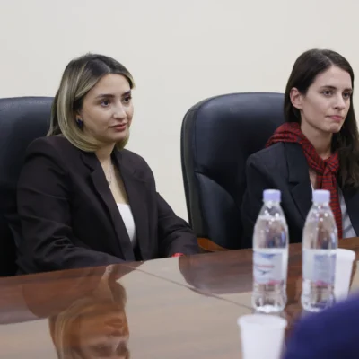 Քննարկվել են կրթության ոլորտում ԱԲ-ի կիրառման և OpenAI-ի հետ համագործակցության ուղղությունները
