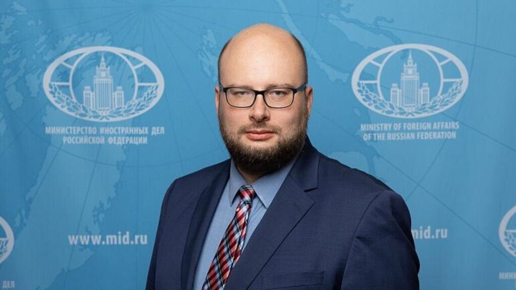 Россия не навязывает свое посредничество Азербайджану и Армении: Калугин